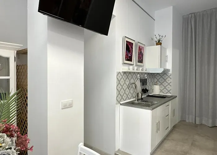 Pizarro 23, En El Corazon De * Caces